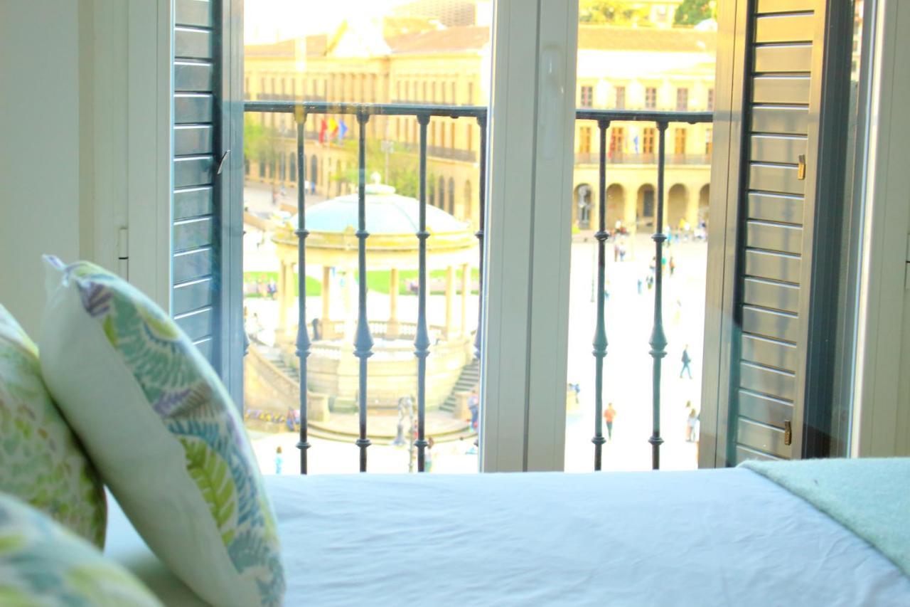 פמפלונה Aloha Apartamentos מראה חיצוני תמונה